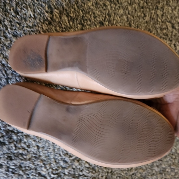 Neiman Marcus leather flats size 6.5 - Picture 5 of 7